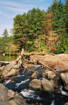 water-rocks-detail